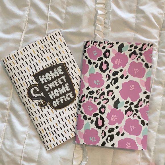 Journal books - Picture 1 of 2